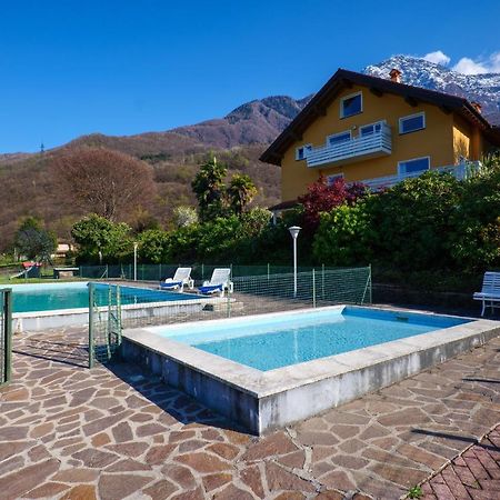 Casa Del Sole 4 Lägenhet Colico Exteriör bild